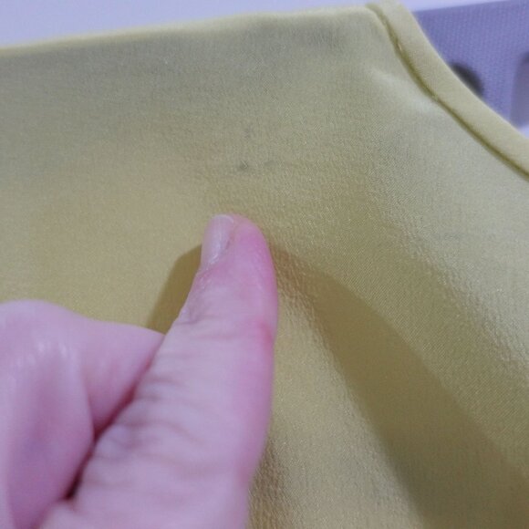 NEW BCBG Max Azria Maryssa Draped Front Long Sleeve Blouse in Lime Yellow Size M - Picture 8 of 8